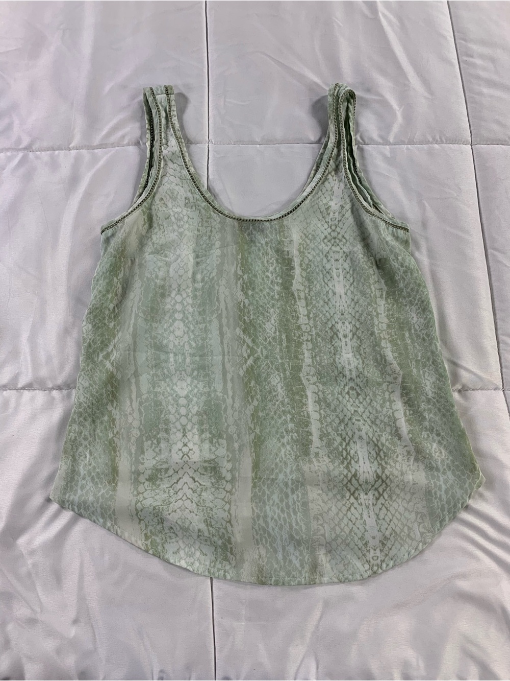 Pre loved DYNAMITE shirt womens size S